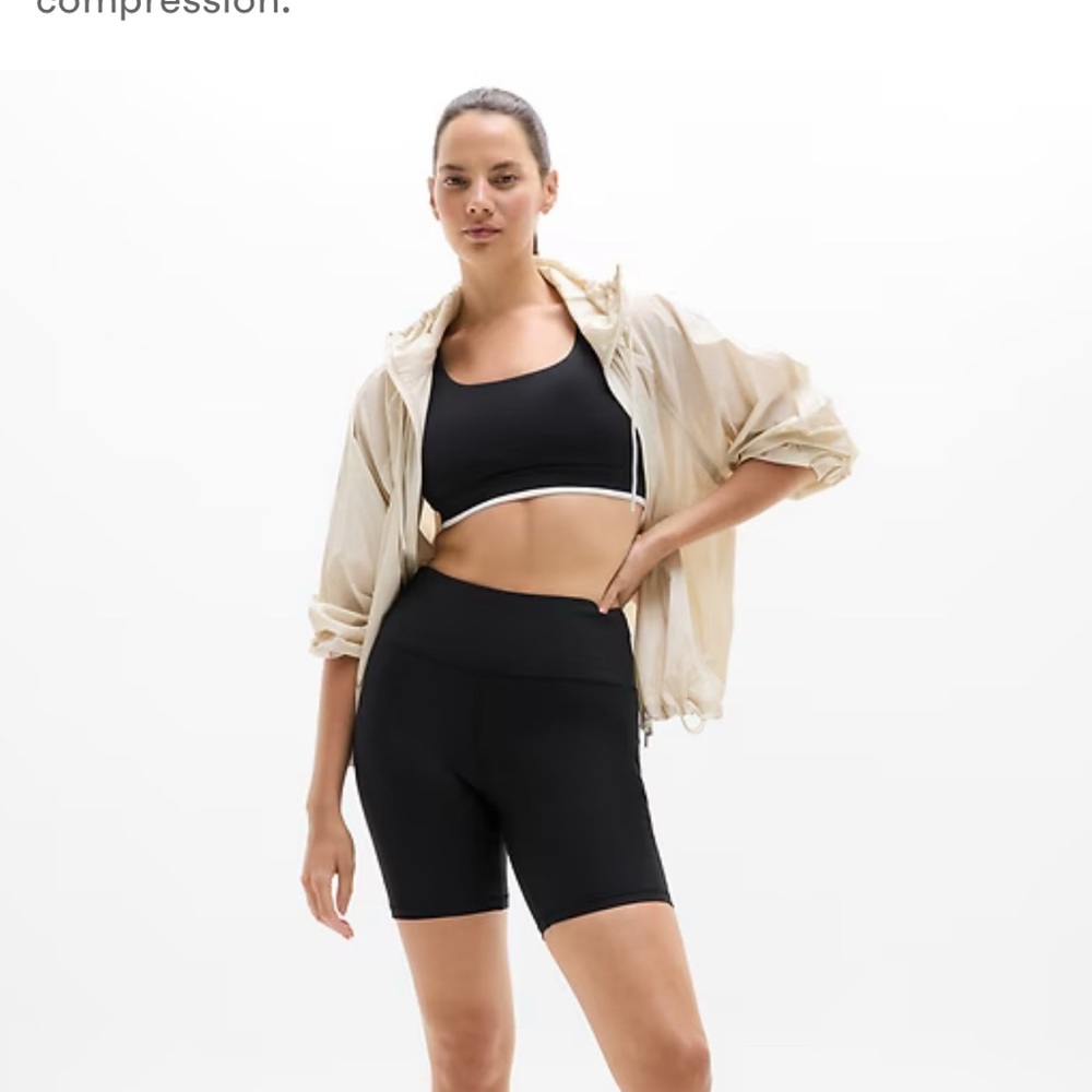 Athleta 7 inch shorts S